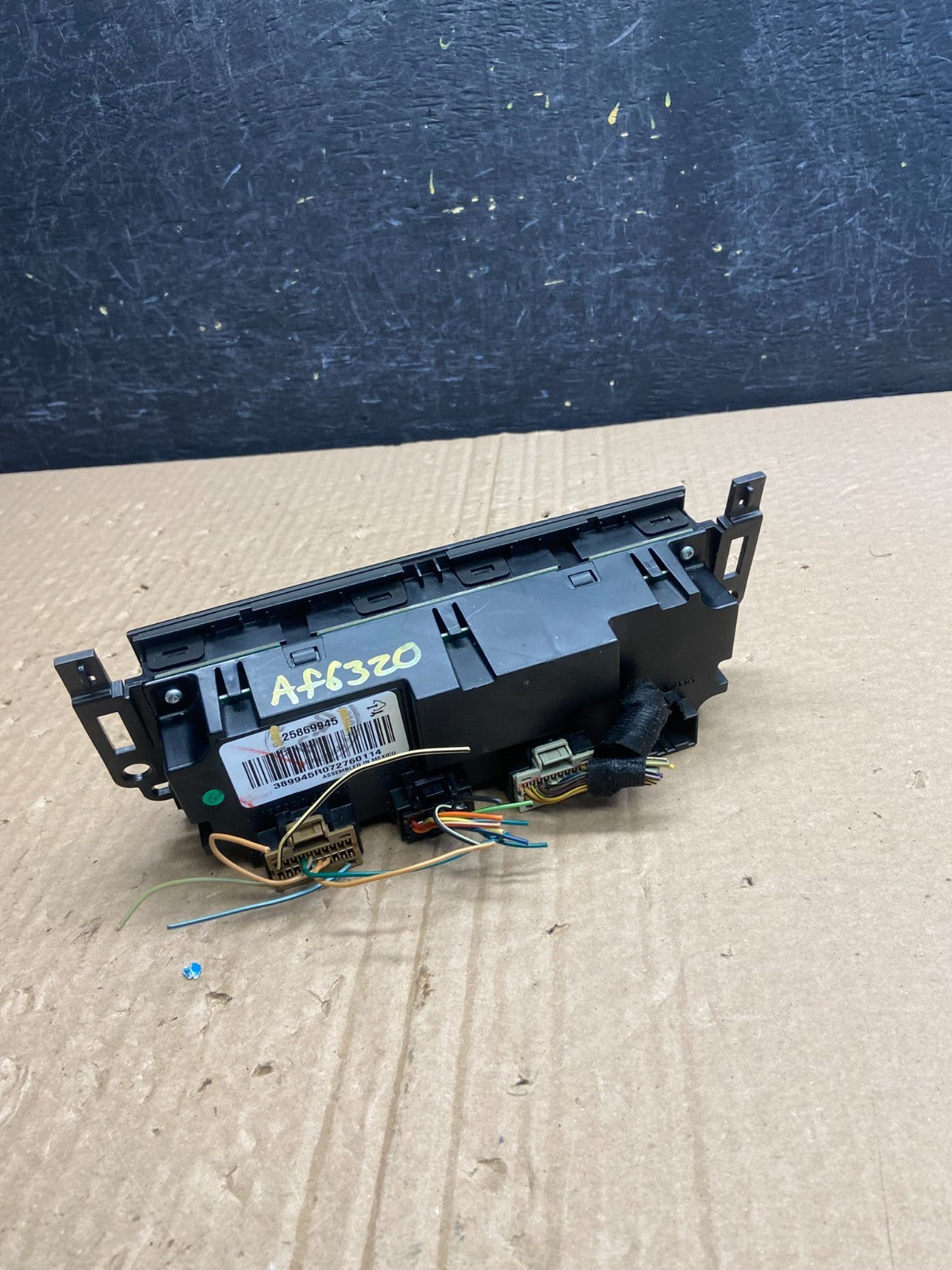 2007-2011 GMC Yukon Tahoe Automatic Climate Temperature Temp Control AF6320 DG4