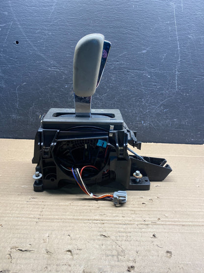 2007 to 2014 Lincoln Navigator Transmission Gear Shifter Selector AD94724