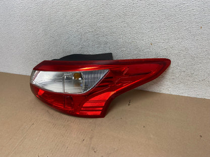 2012 2013 2014 Ford Focus Sedan Right Passenger Rh Side Tail Light AG6653 LK1