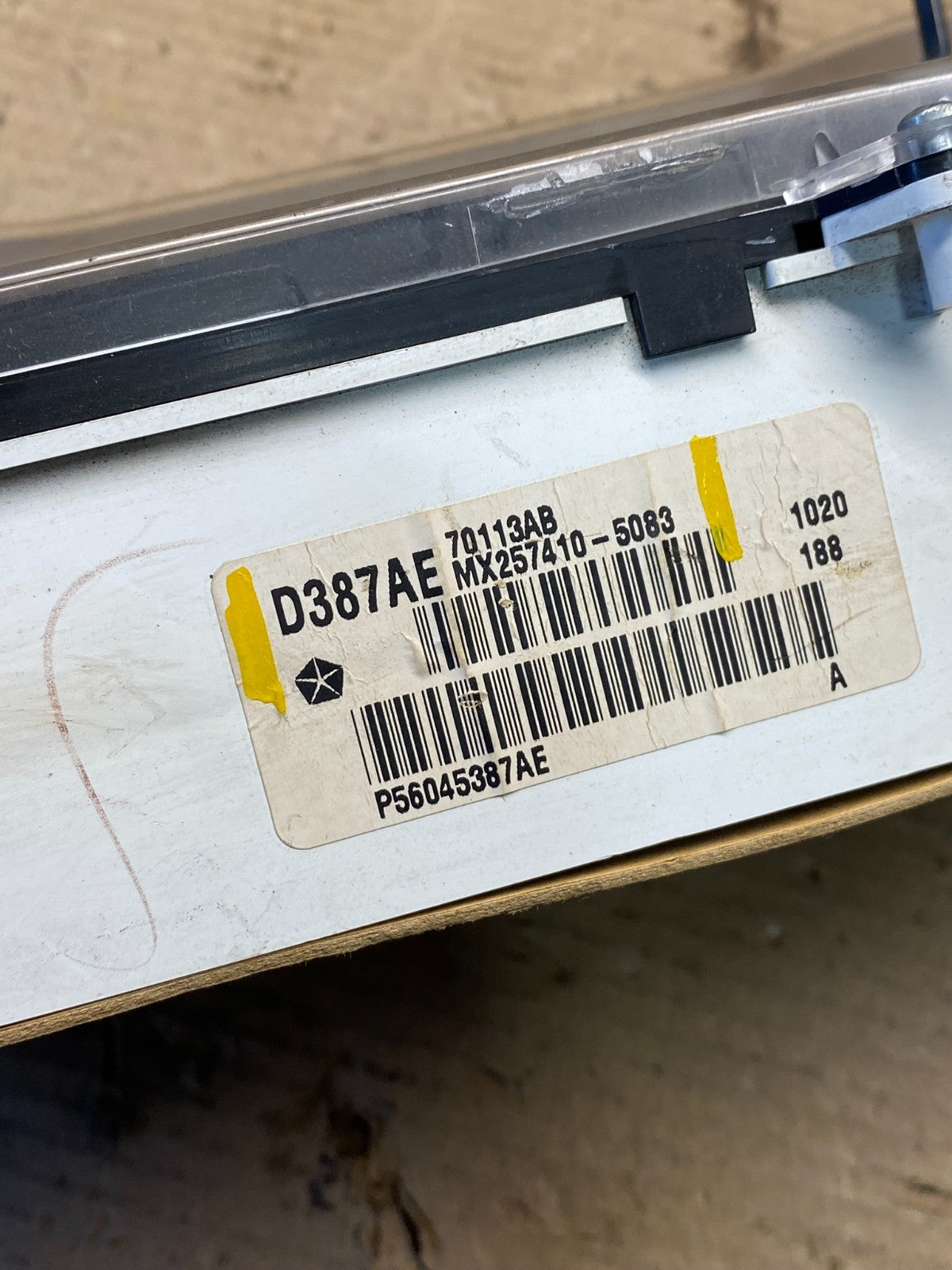 2000 Dodge Durango Speedometer Instrument Cluster Gauge OEM R2863 DG7