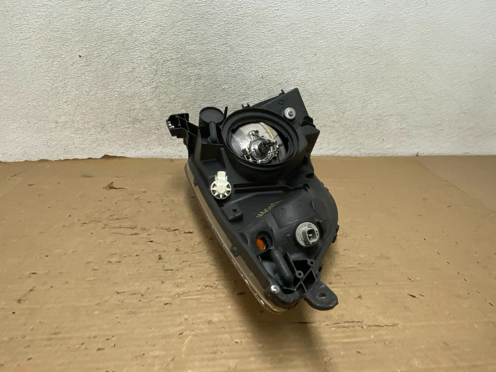 2006-2009 Toyota Prius Right Passenger Rh Side Headlight Halogen AG8302 DW8