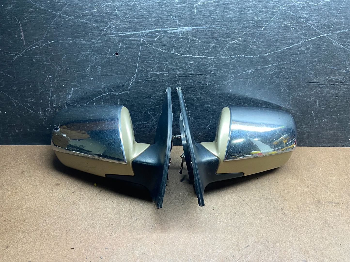 2007-2010 Hyundai Entourage Sedona Left+Right Set Side Door Mirror Oem i17950