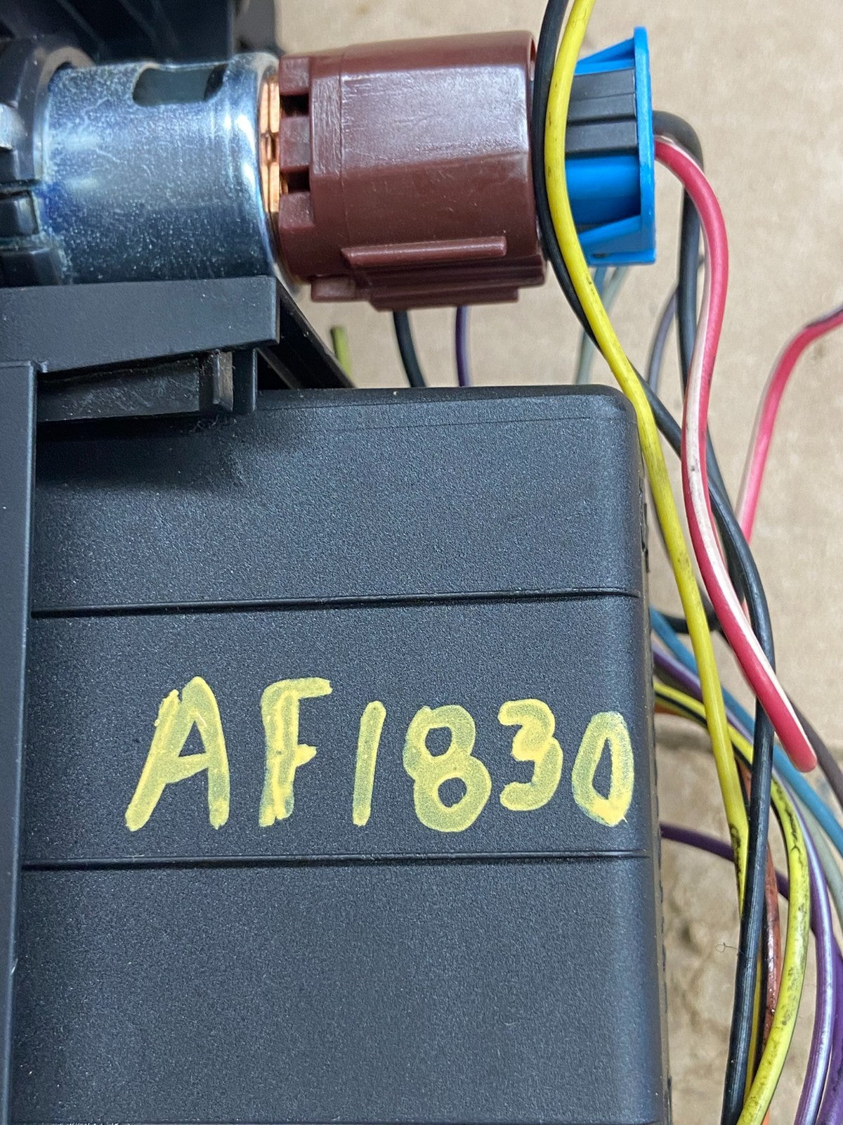 2007 - 2014 Chevrolet Tahoe Yukon Pedal Traction Control Switch AF1830DG5