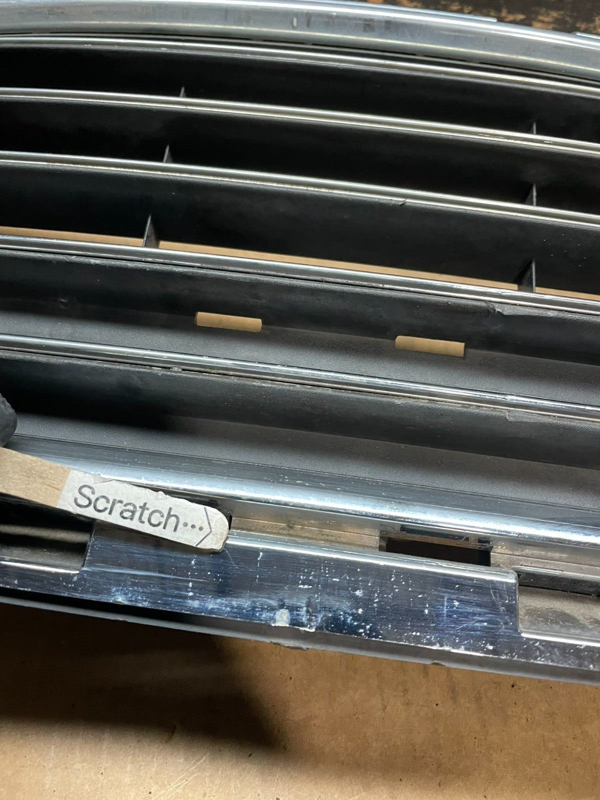 2014 to 2019 Ford Fiesta Front Upper Grille Grill aa9041 DG3