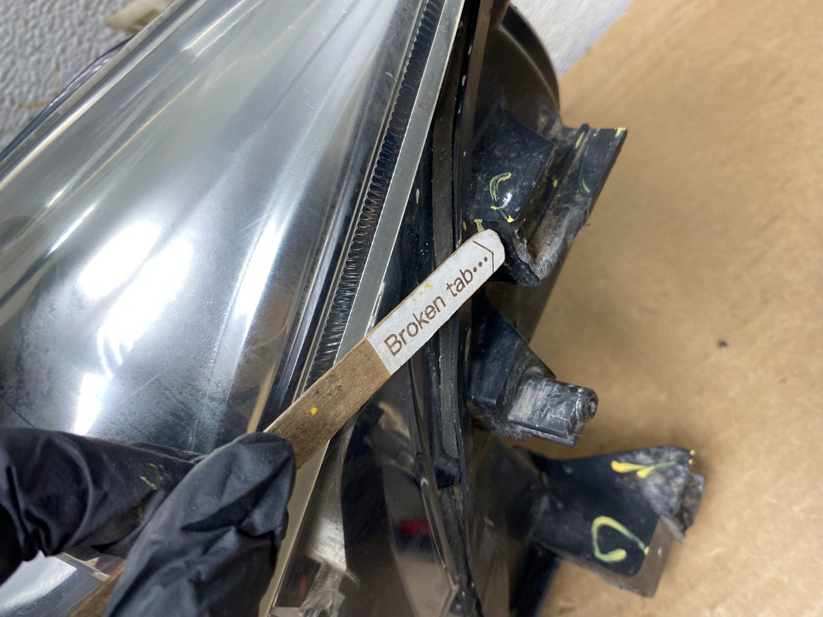 2011 - 2013 Mazda 6 Left Driver LH Side Halogen Headlight AH8892 DW4