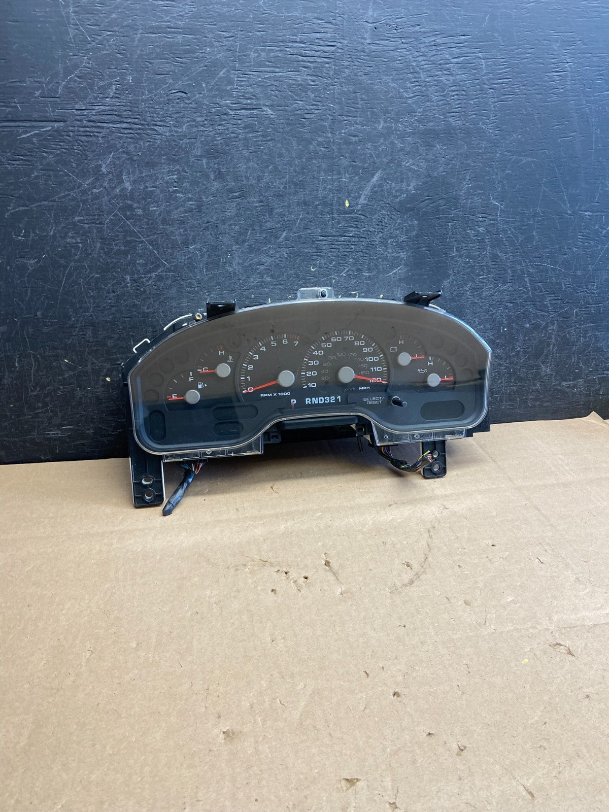 2002 Ford Explorer Speedometer Cluster Gauge AI3248 DG0