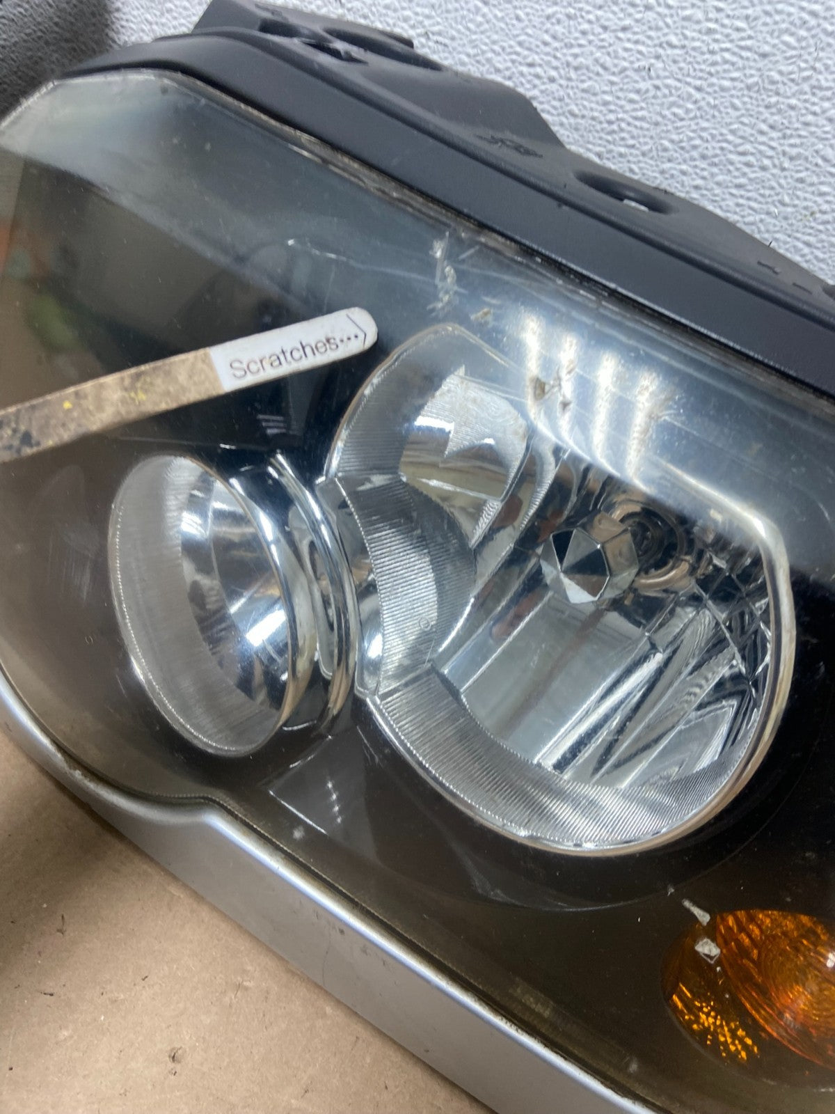 2003 - 2004 Land Rover Discovery Left+Right Set Halogen Headlights AE6028 DG4