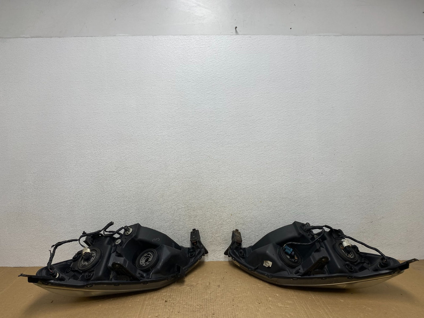 2005 2006 2007 Honda Odyssey Left+Right Set Halogen Headlights AG1173 DW8