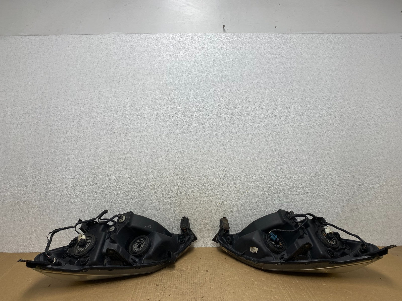 2005 2006 2007 Honda Odyssey Left+Right Set Halogen Headlights AG1173 DW8