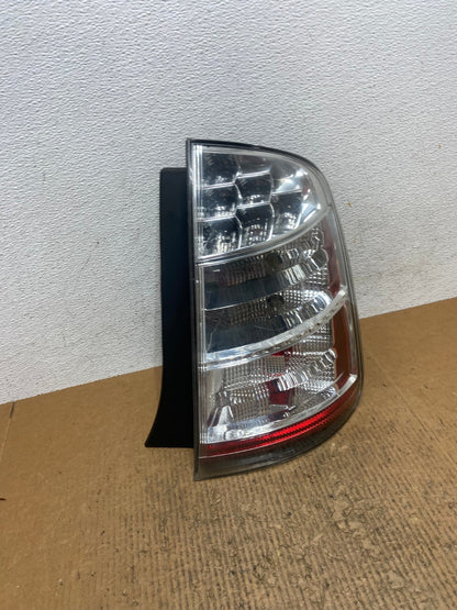 2006 to 2009 Toyota Prius Tail Light Right Passenger Side AE2884 LK2