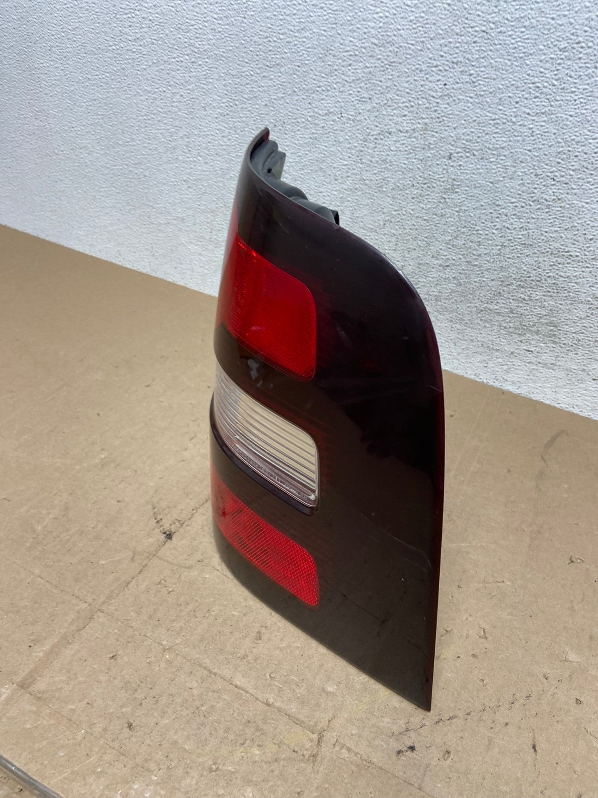2006 to 2010 Ford Explorer Right Passenger Side Tail light AE6833 LK1