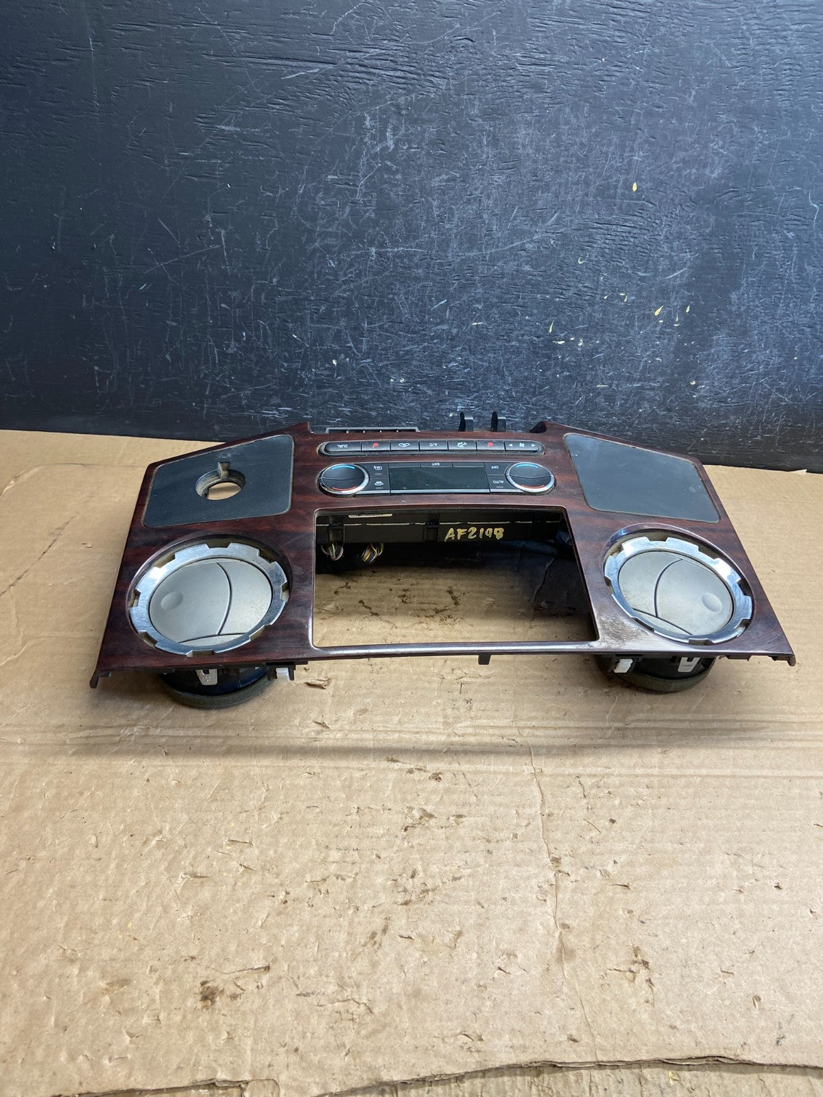 2008-2010 Ford F250 F350 Radio Climate Control Radio Dash Bezel Panel AF2198 DG3