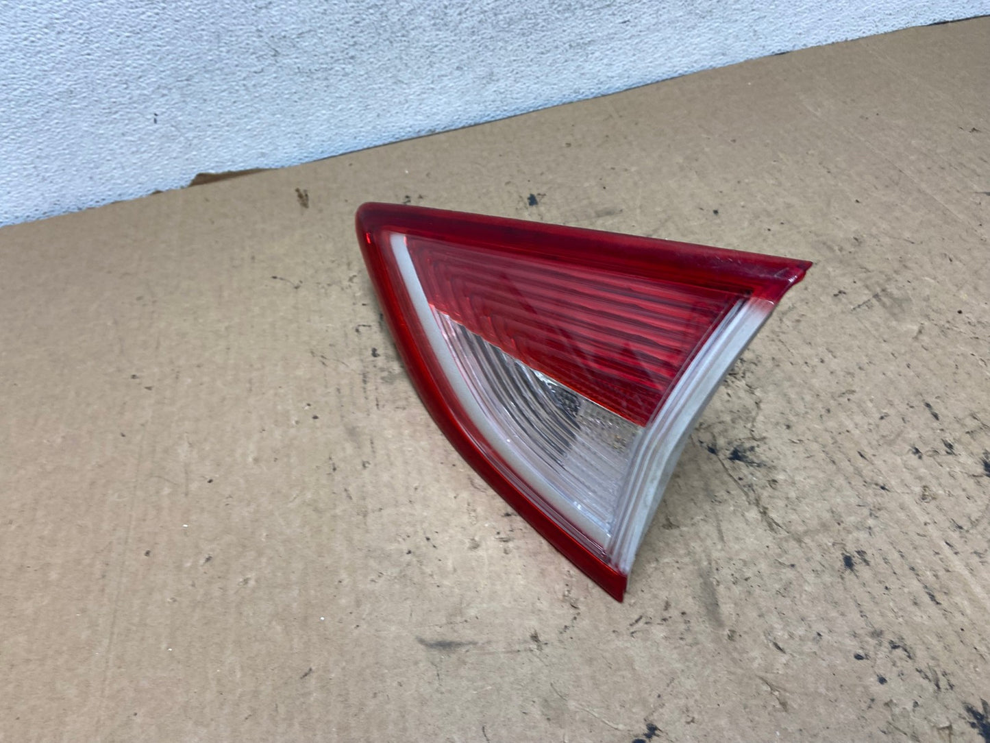 2013 to 2016 Ford Escape Right Passenger RH Side Inner Tail Light AG2386 LK1