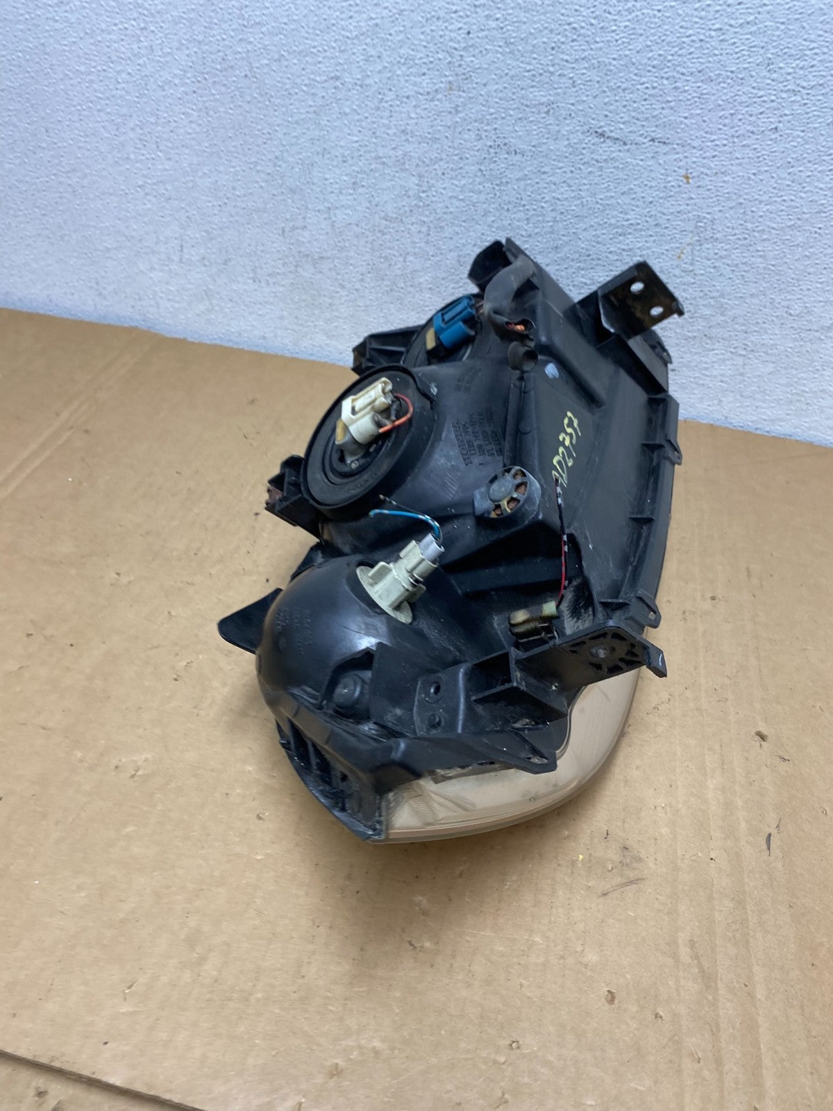 2001 to 2003 Acura MDX Left Driver LH Halogen Headlight AD2757 DW8