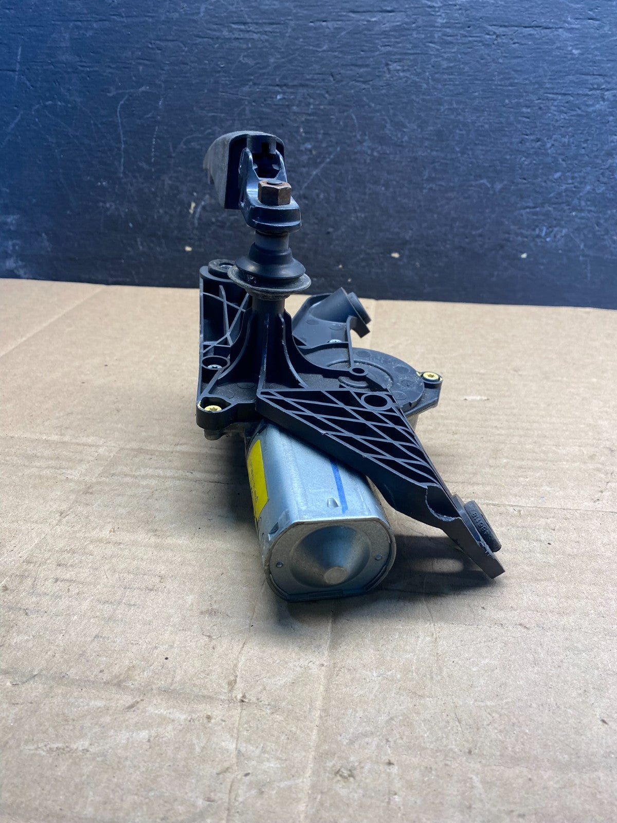 2011 to 2014 Ford Edge Licnoln MKX Rear Windshield Wiper Motor AE8259 DG4