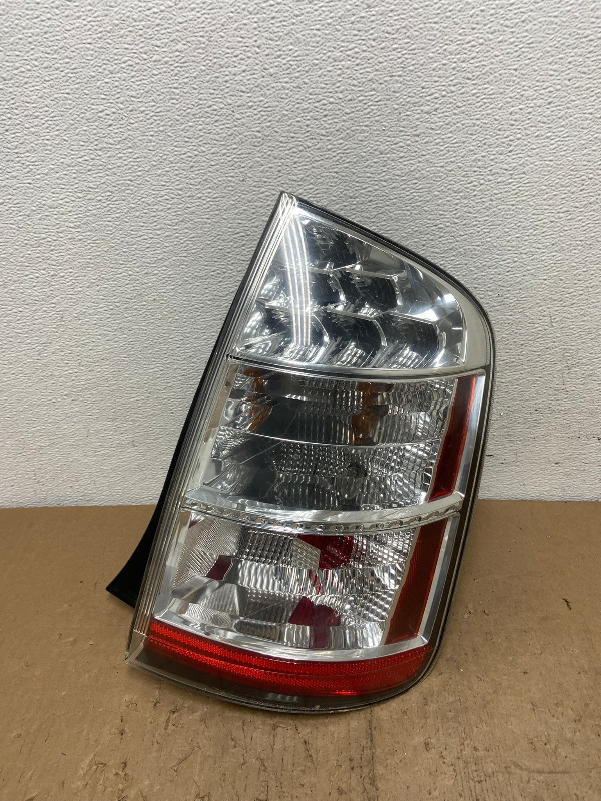 2006 to 2009 Toyota Prius Tail Light Right Passenger Side AC6073 LK0
