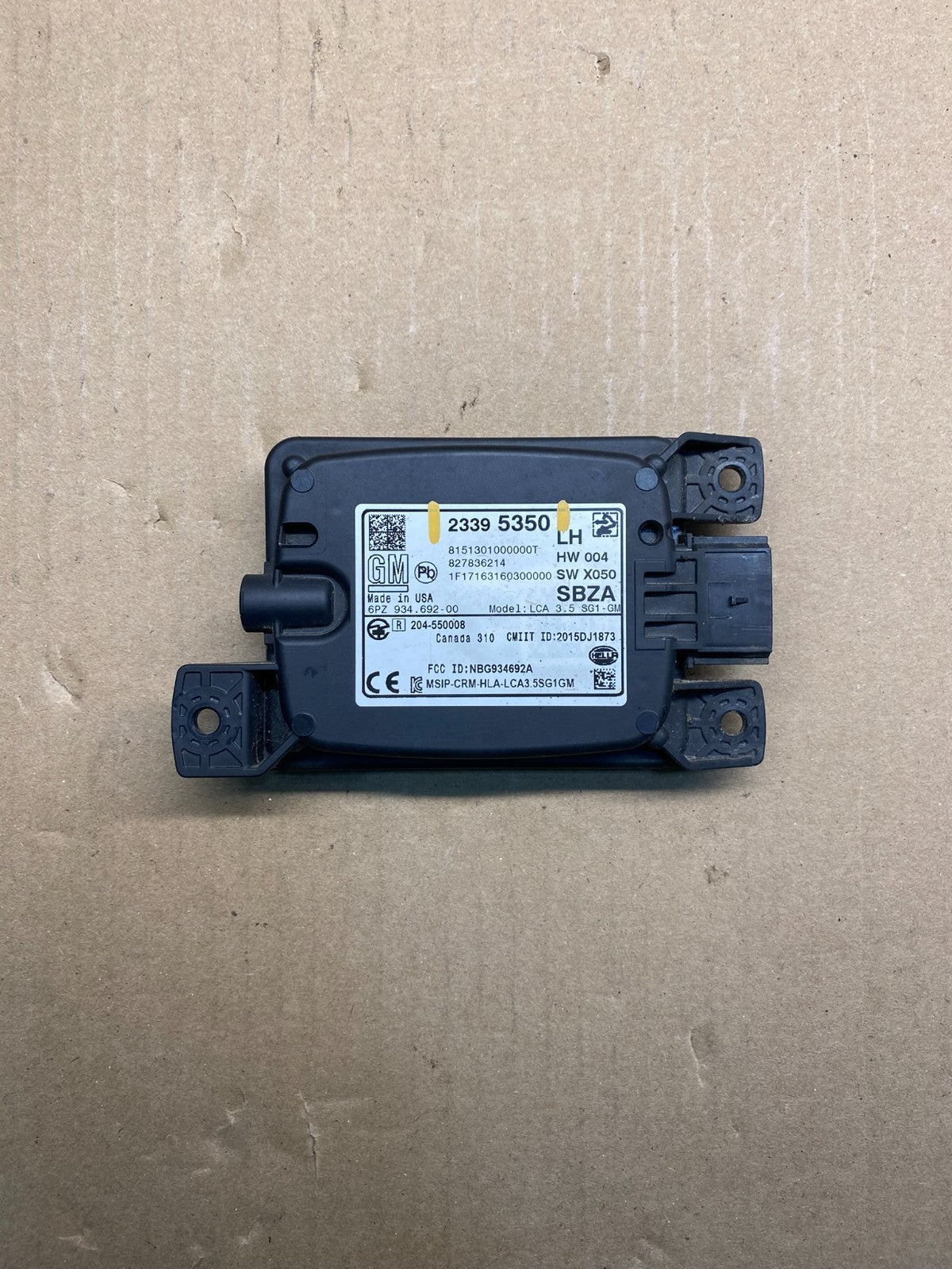 2016-2022 GM Cadillac Buick Chevrolet Left Blind Spot Assist Module AJ0434 DG0