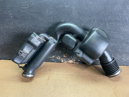 2011 - 2013 Dodge Durango 3.6L Resonator Air Intake Tube Z8223 DG4