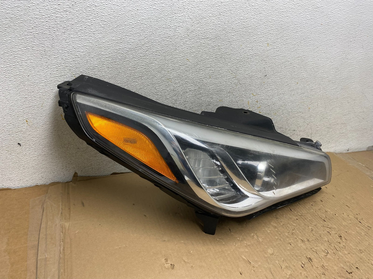 2015-2017 Hyundai Sonata Right Passenger RH Side Halogen Headlight AH2837 DW1