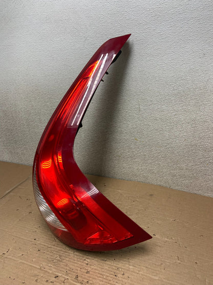 2009 to 2011 Volvo XC60 Right Passenger RH Tail Light Oem AA9484 LK1