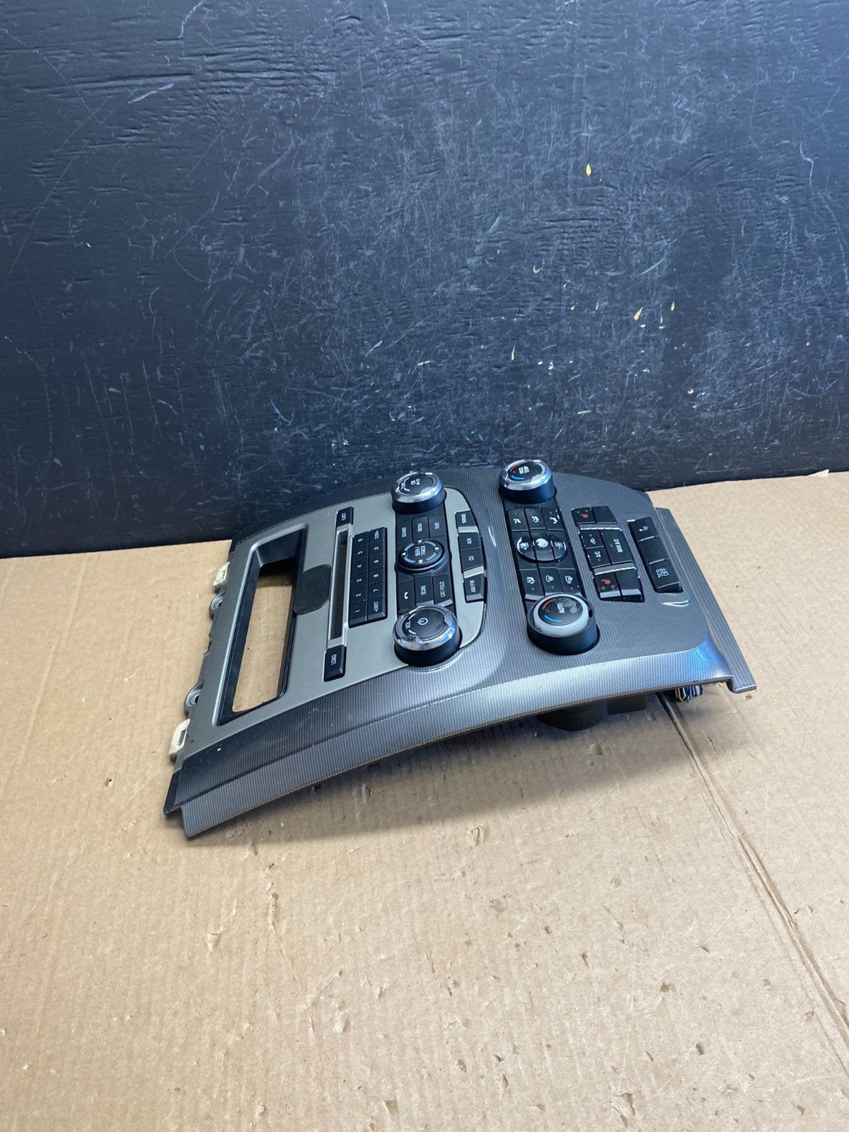 2010 to 2012 Ford Fusion Radio Climate Control A/C Control AE4242 DG1