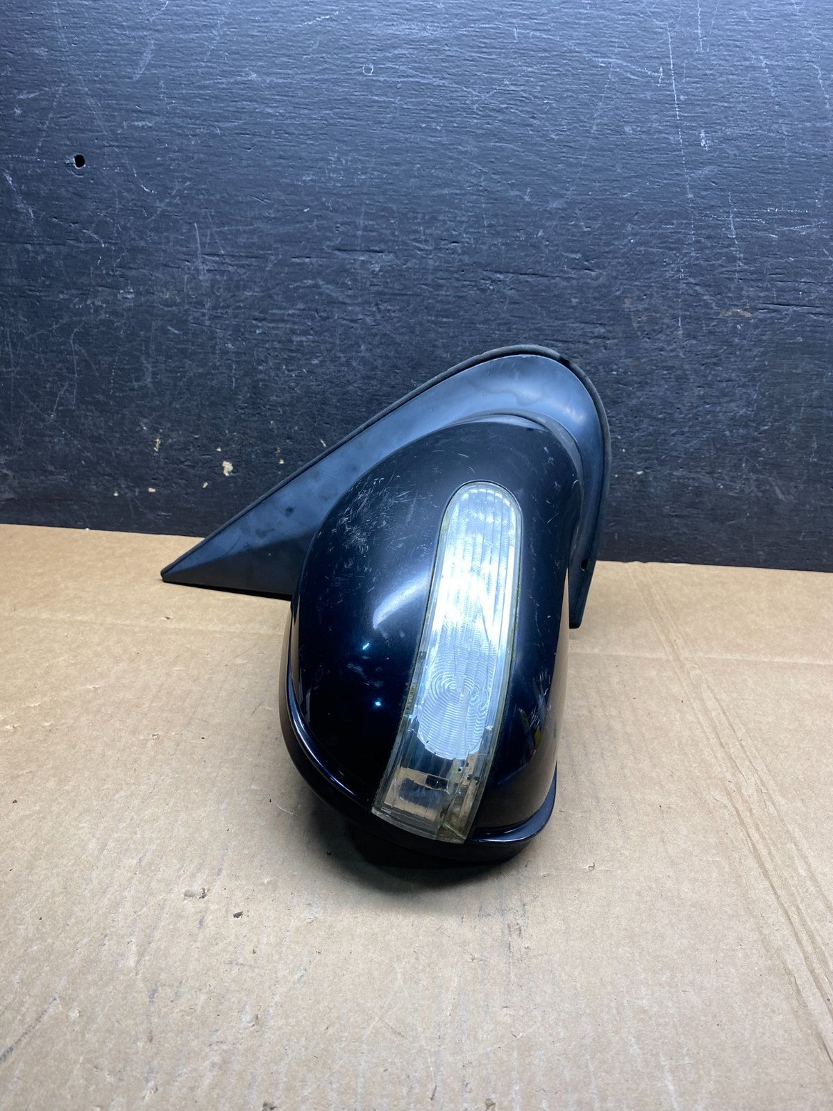 2002 to 2005 Mercedes ML Right Passenger Side View Door Mirror AI9702 DG1