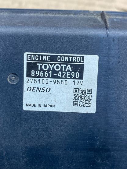 2007 Toyota Rav4 Electronic Engine Control Module ECU ECM AD9585 DG2