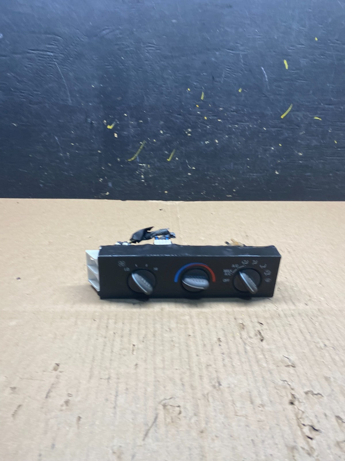 2001 - 2007 GMC Chevrolet Express 1500 Climate Control A/C t1398 DG0