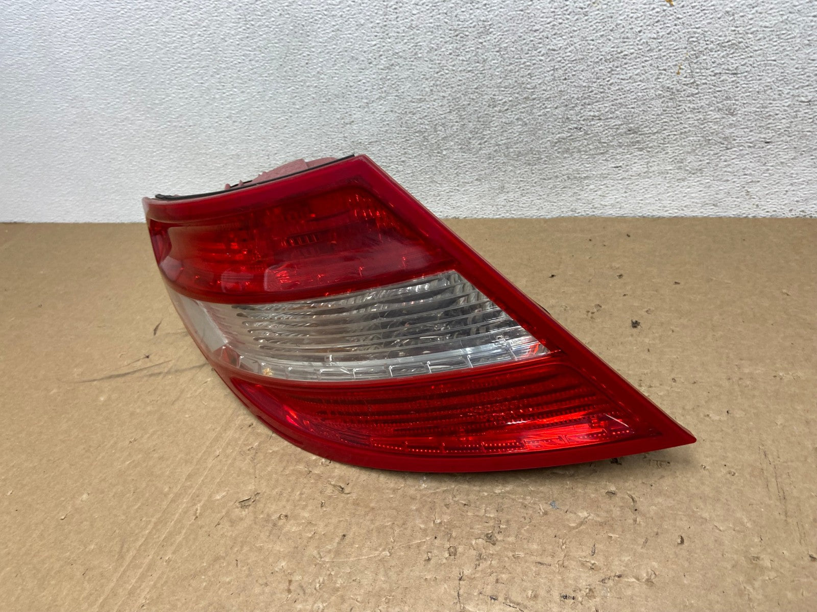 2008 2009 2010 2011 Mercedes C-Class Left Driver Side Tail Light AG1134 LK1