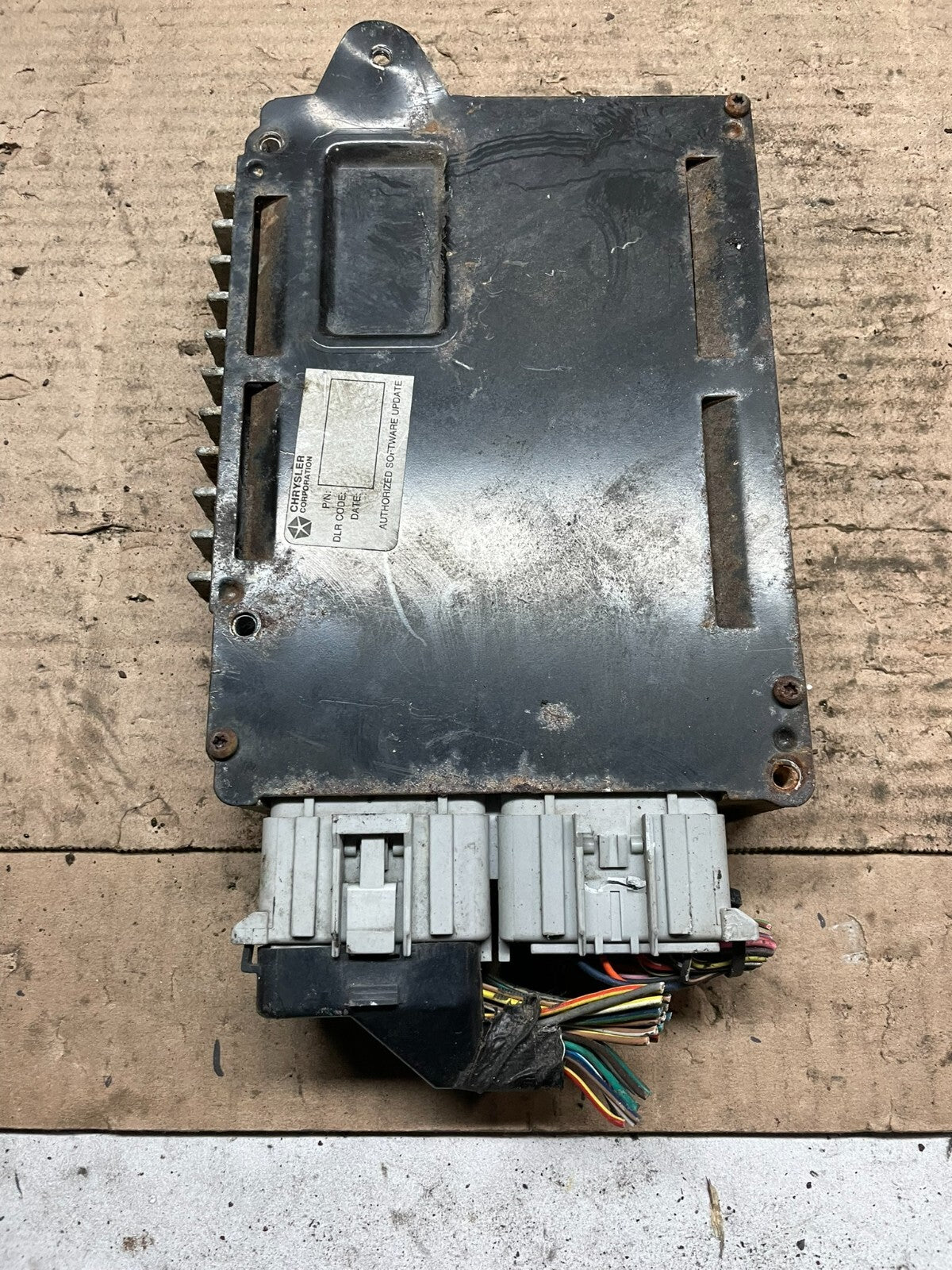 1998 Dodge Caravan Engine Control Unit ECU ECM Module p04727154ah G8287 PS2