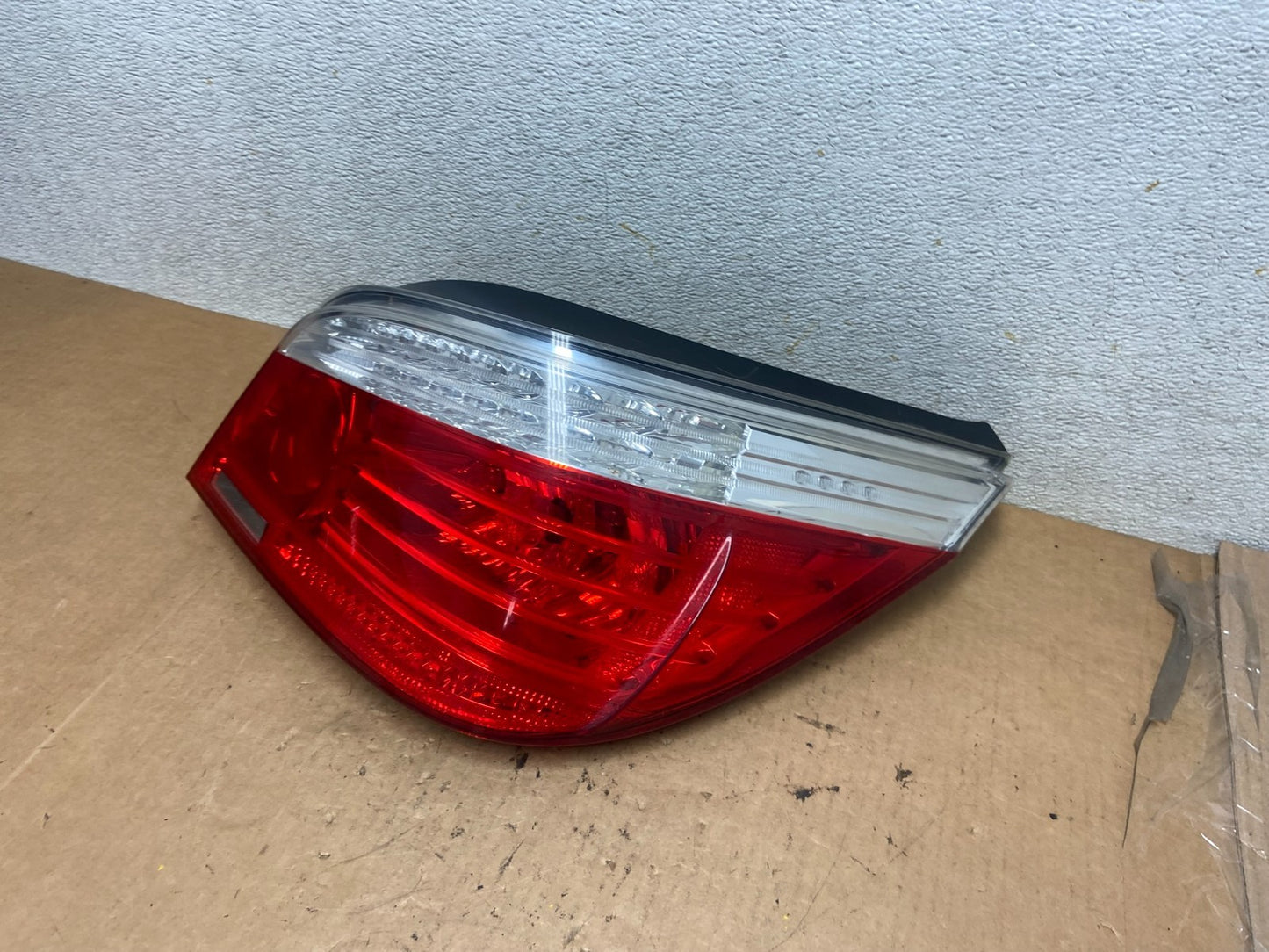 2008 2009 2010 BMW 5 525i 530i Right Passenger Rh Tail Side Light Oem R4810 DW1
