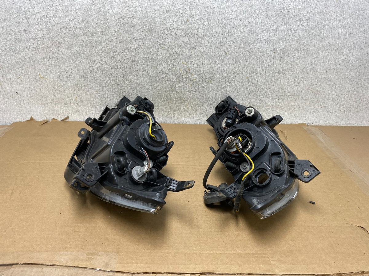 XENON 2004 to 2009 Mazda 3 Sedan Left+Right Set Side Black Headlights AH3104 DG9