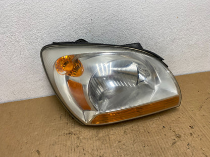 2005 to 2006 Kia Sportage Right Passenger RH Halogen Headlight AC8255 DW0