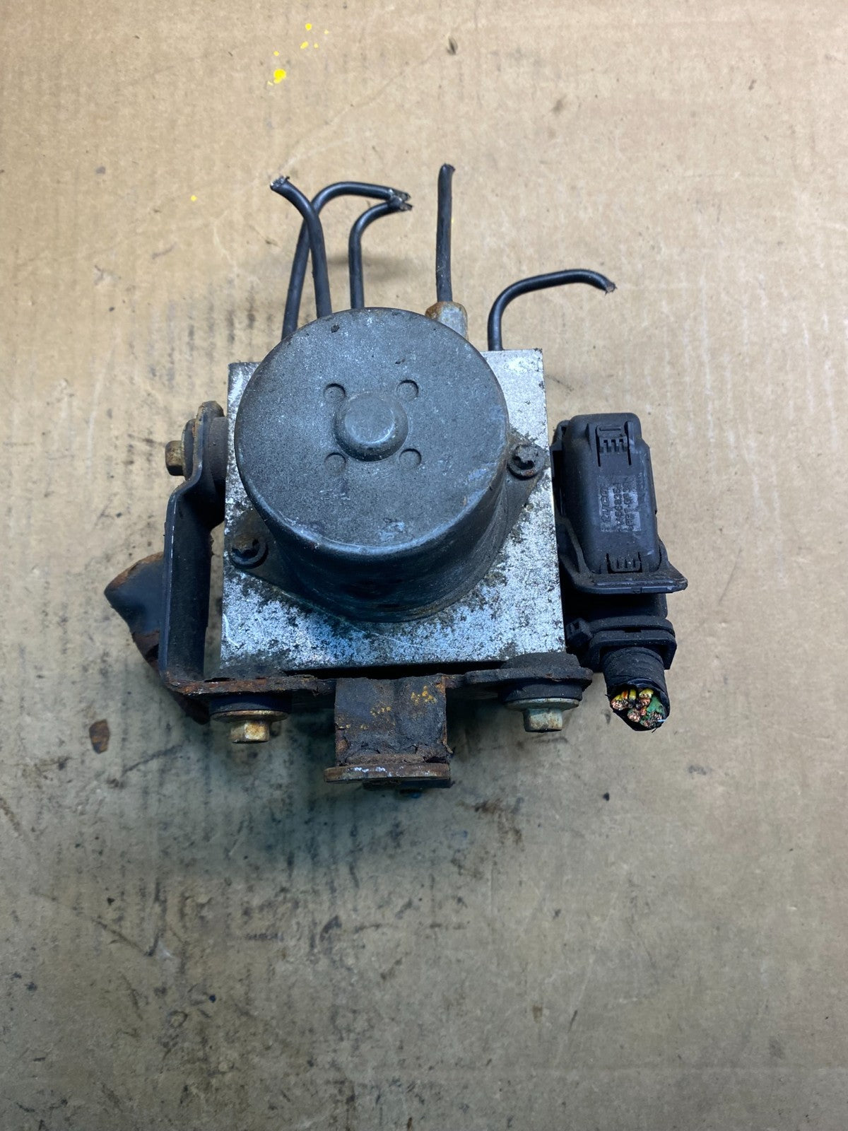 2011 - 2014 Ford E250 E350 Van  ABS Anti Lock Brake Pump Module Oem Z2400 DG5
