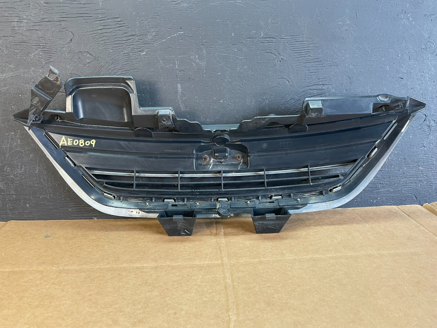 2011 2012 2013 Ford Fiesta Front Upper Chrome Grille Grill AE0809 DG3