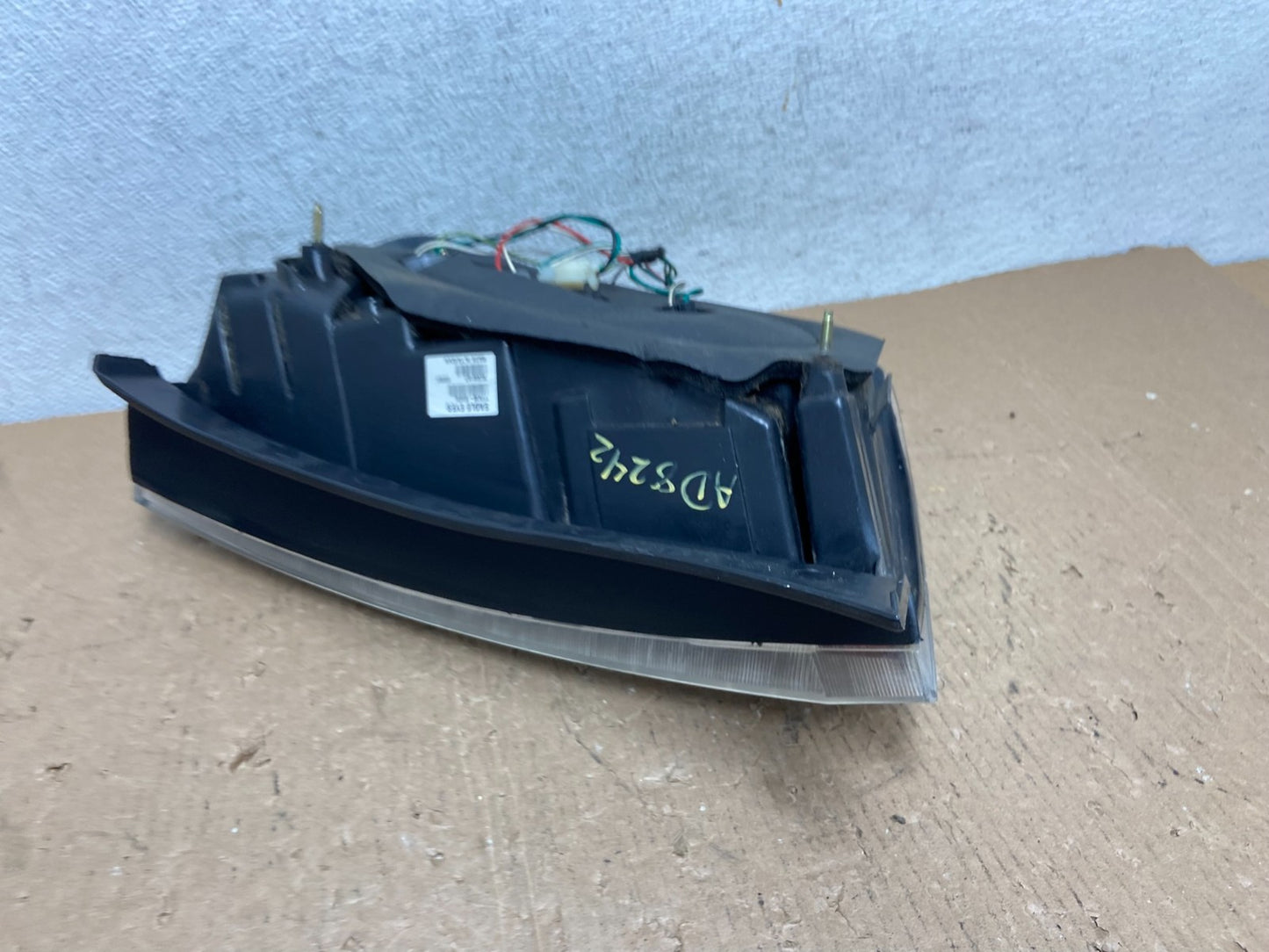 2004 2005 Toyota Prius Tail Light Left Driver Lh Side AD8242 DW4