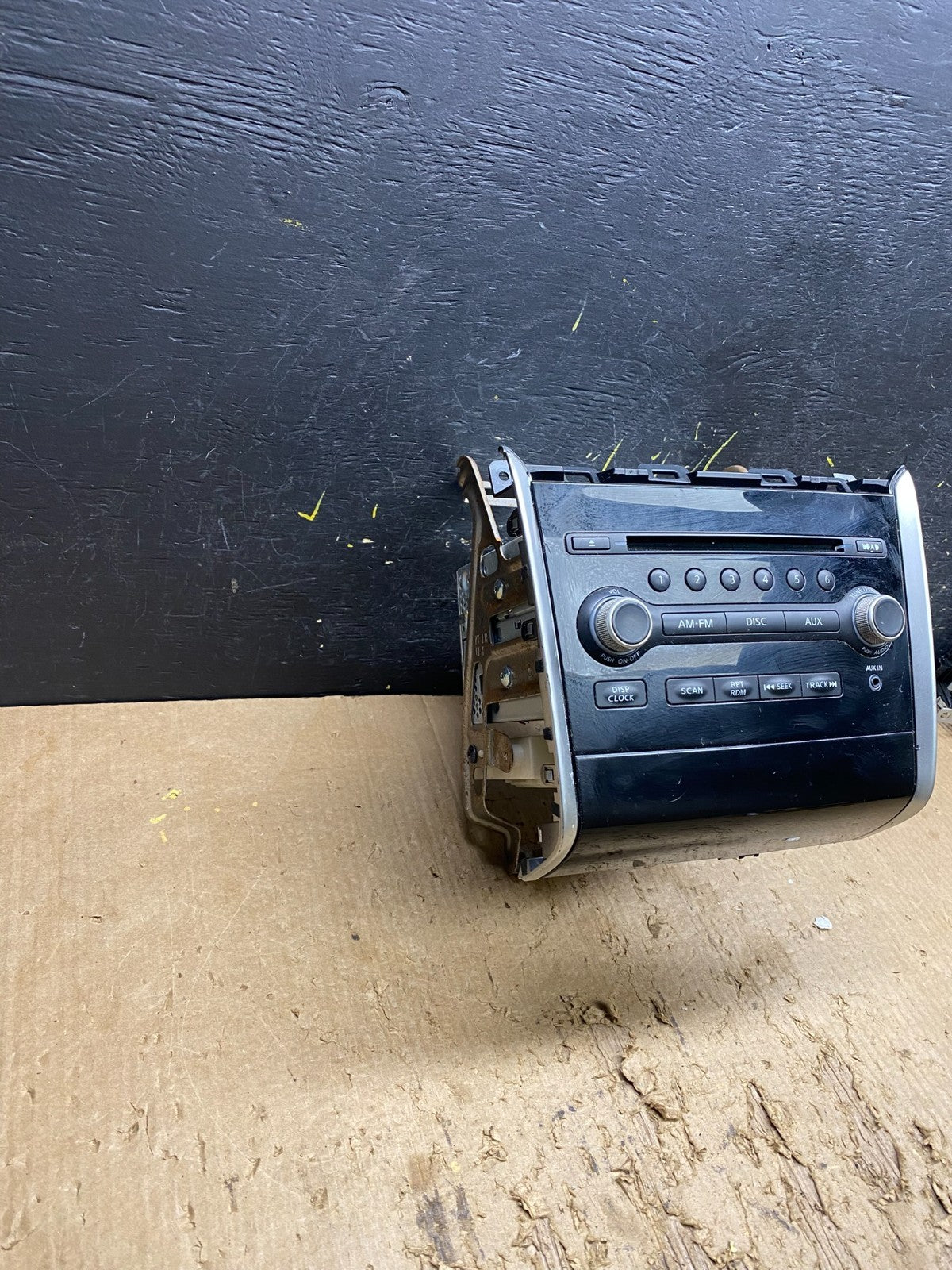 2013 to 2016 Nissan Pathfinder Radio Temperature Climate Control OEM AA0026 DG2