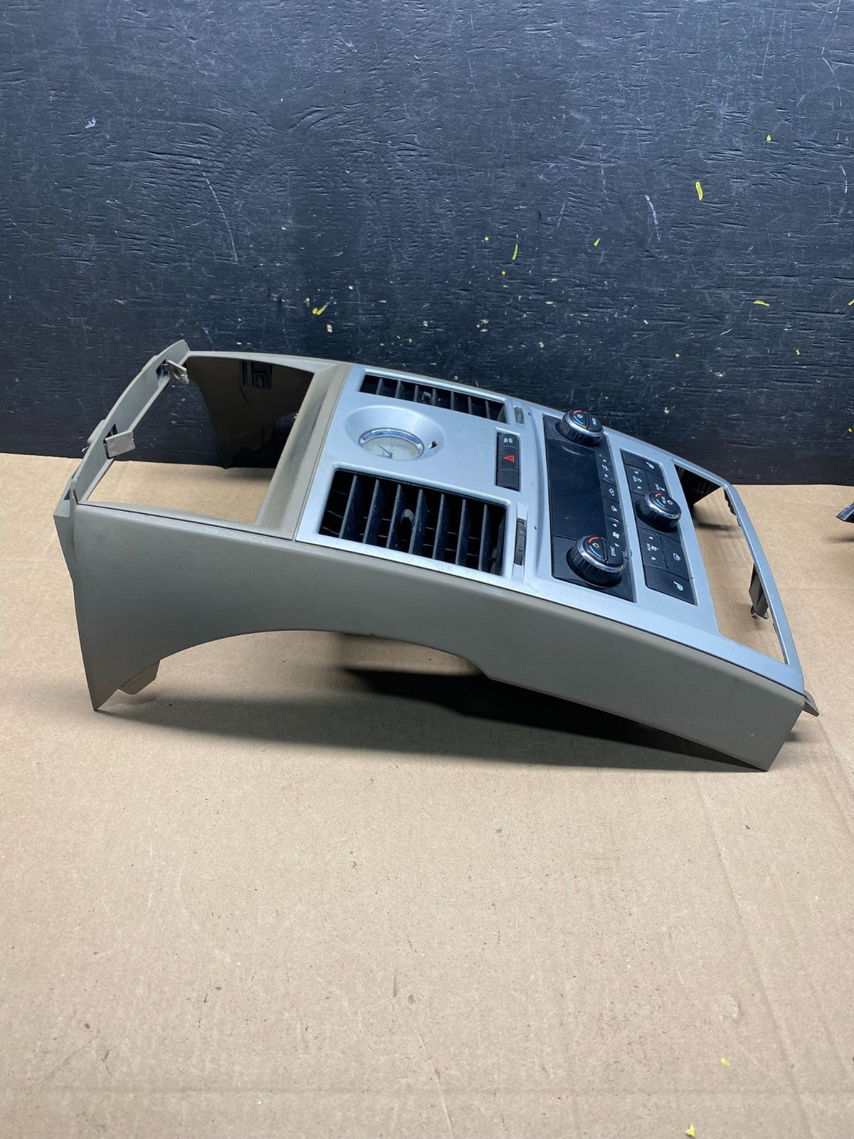 2008-2010 Dodge Grand Caravan Radio Bezel Climate Control Hea AC Heater r6314 DG3