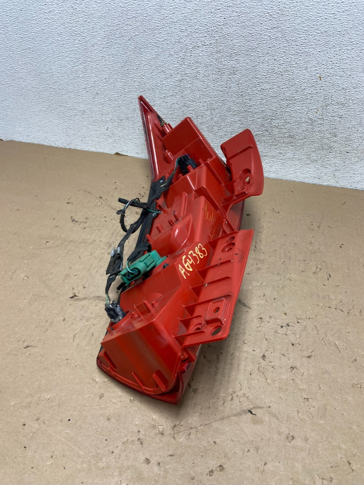 2010 to 2016 Cadillac Srx Right Passenger RH Side Tail Light AG43835