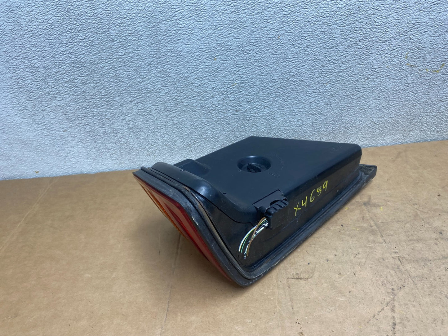 1994 to 1995 Mercedes E Class W124 Right Passenger RH Side Tail Light X4689 DW4