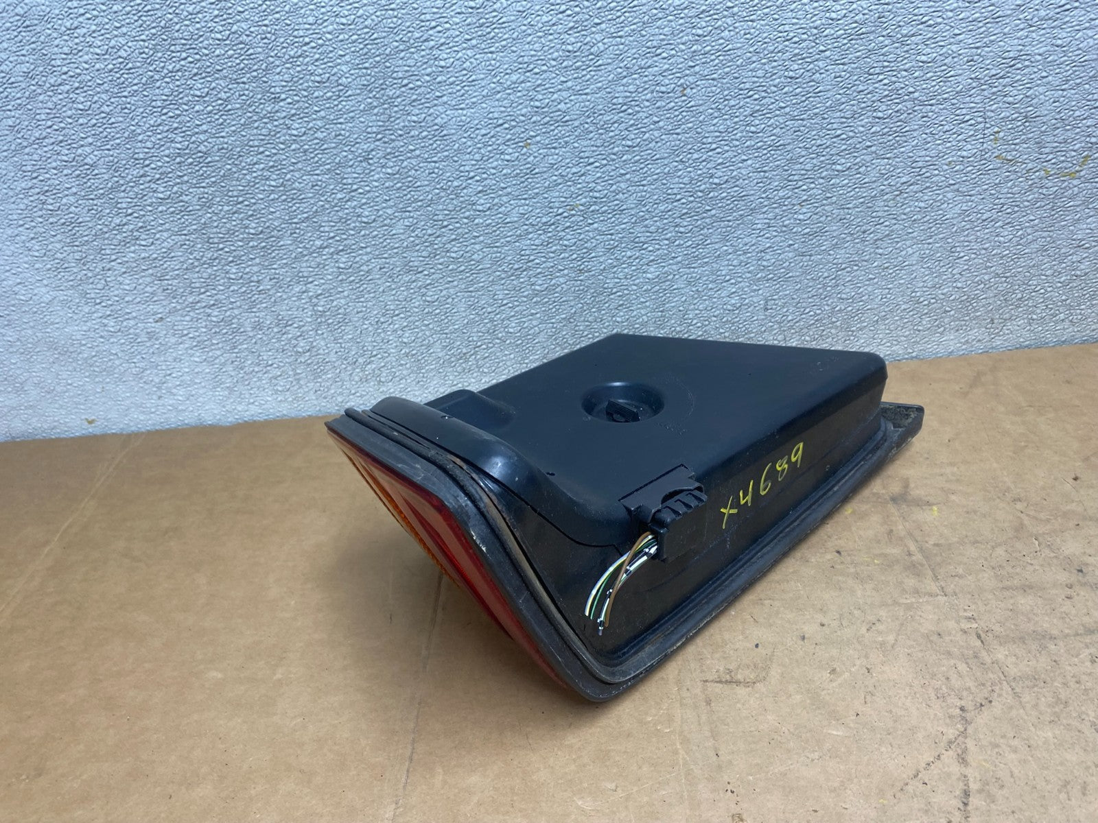 1994 to 1995 Mercedes E Class W124 Right Passenger RH Side Tail Light X4689 DW4
