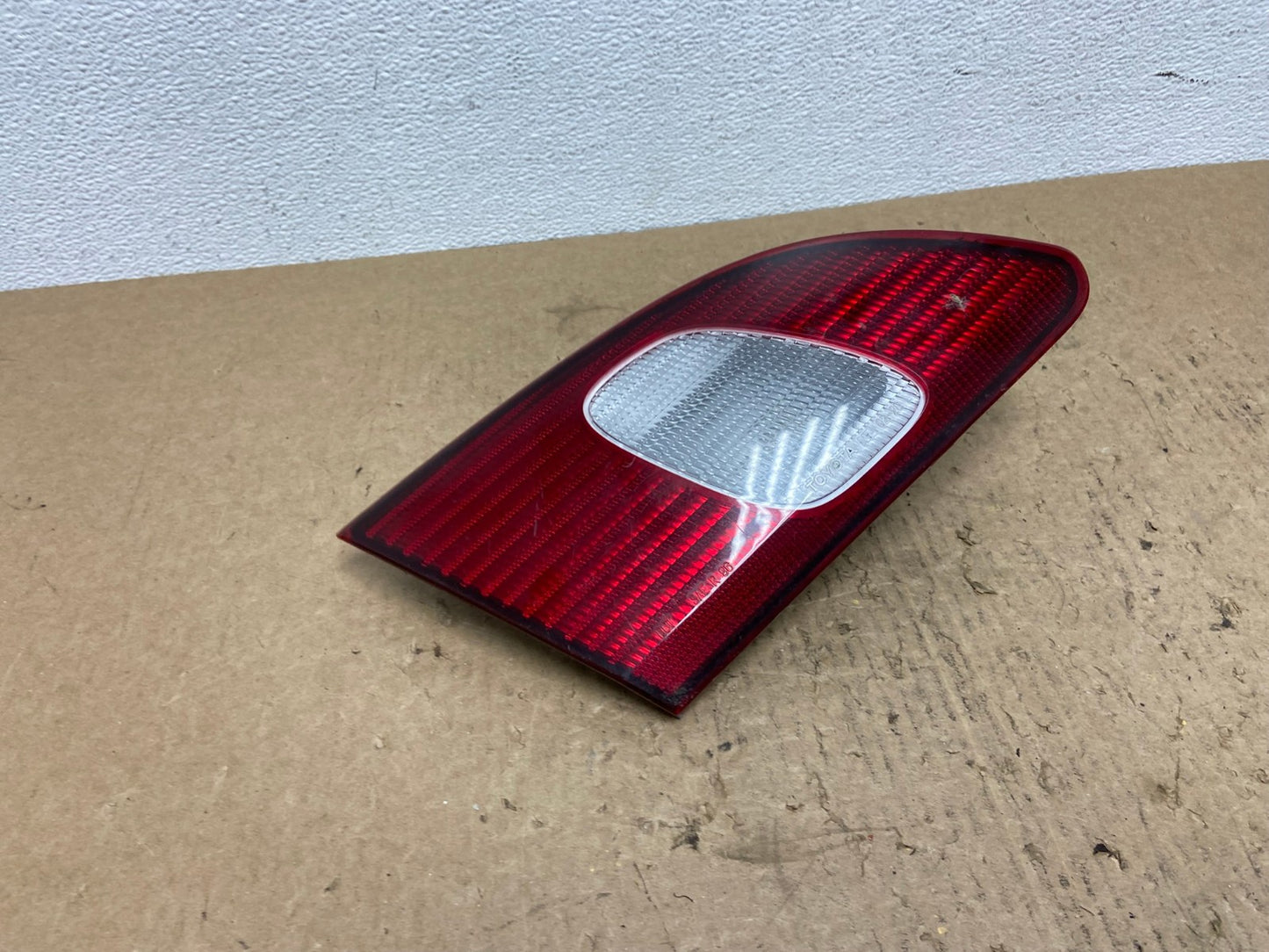 1998-2000  Toyota Corolla Left Driver LH Side Inner Tail light OEM AC1549 LK2