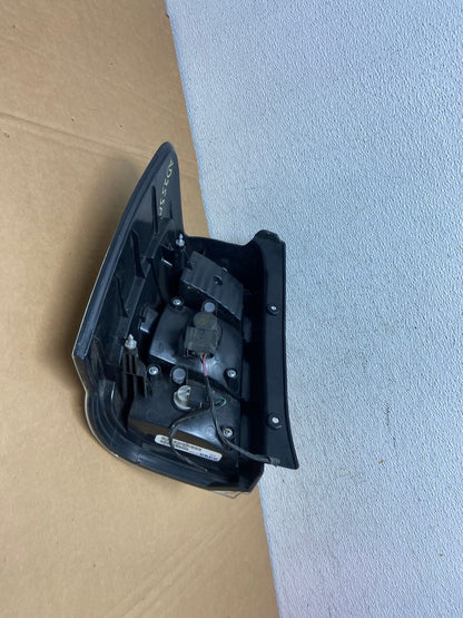 2008 2009 2010 2011 Mercury Mariner Right Passenger Side Tail Light AD2550 LK4