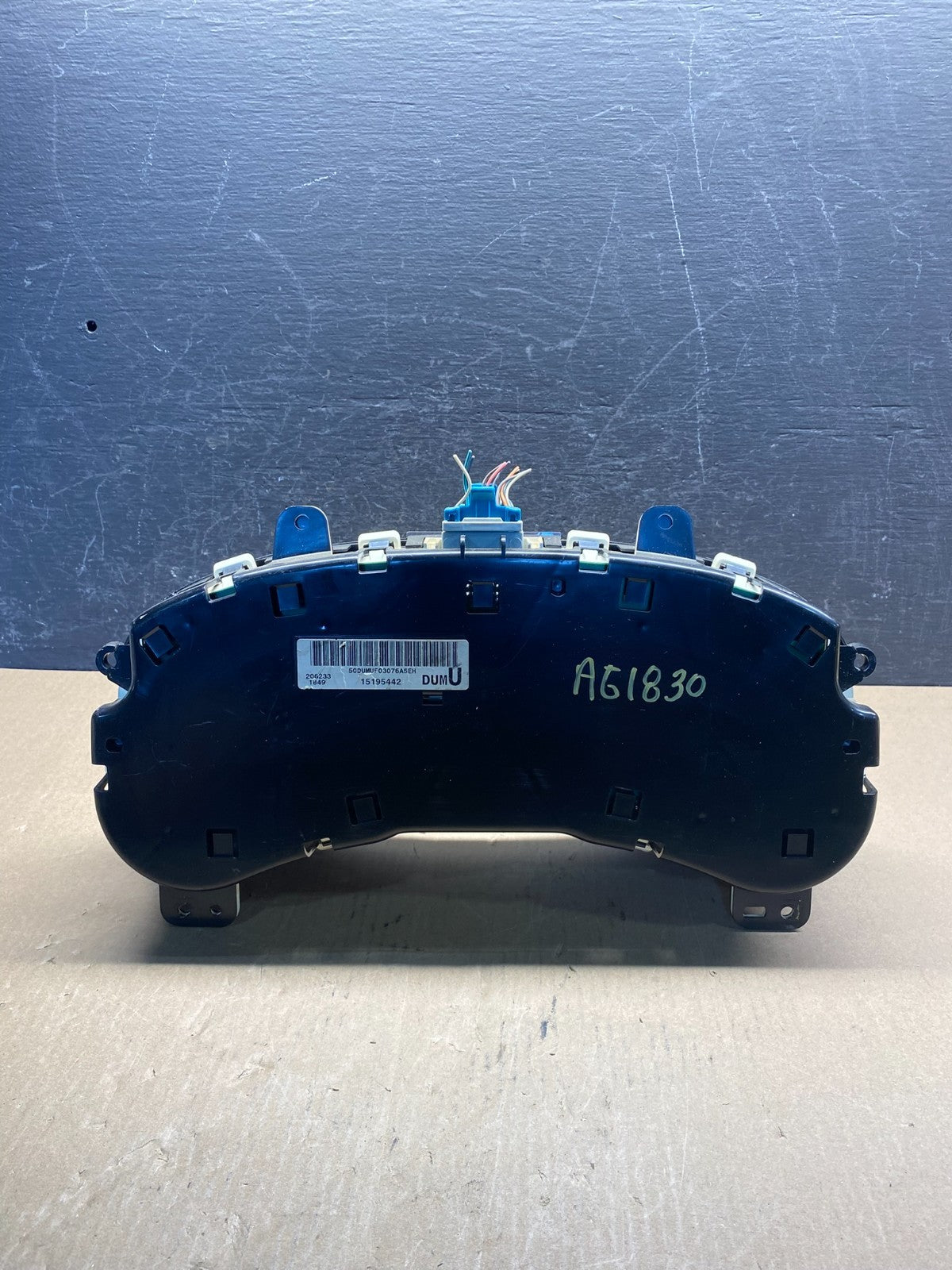 2002 to 2005 Chevrolet Trailblazer Speedometer Cluster Gauge AG1830 DG3