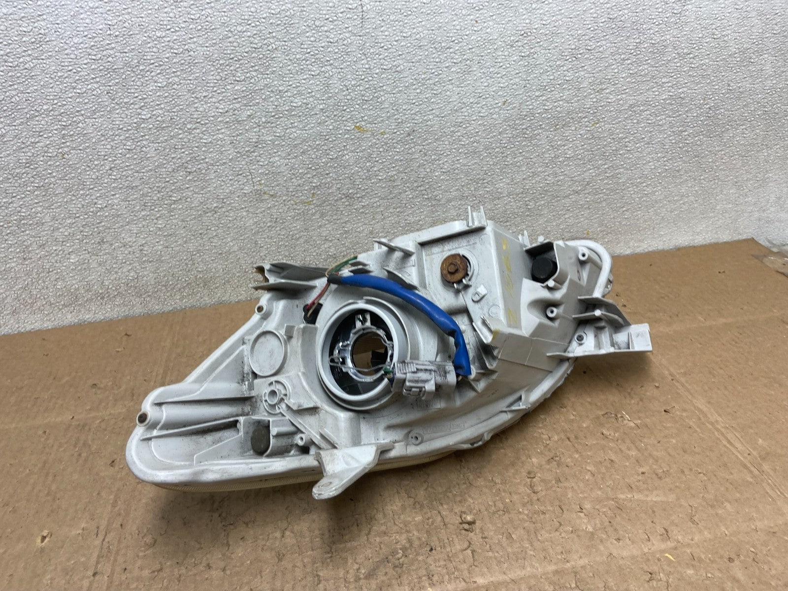 2007 2008 2009 Toyota Yaris Right Passenger RH Halogen Headlight Oem Z1065 DW10