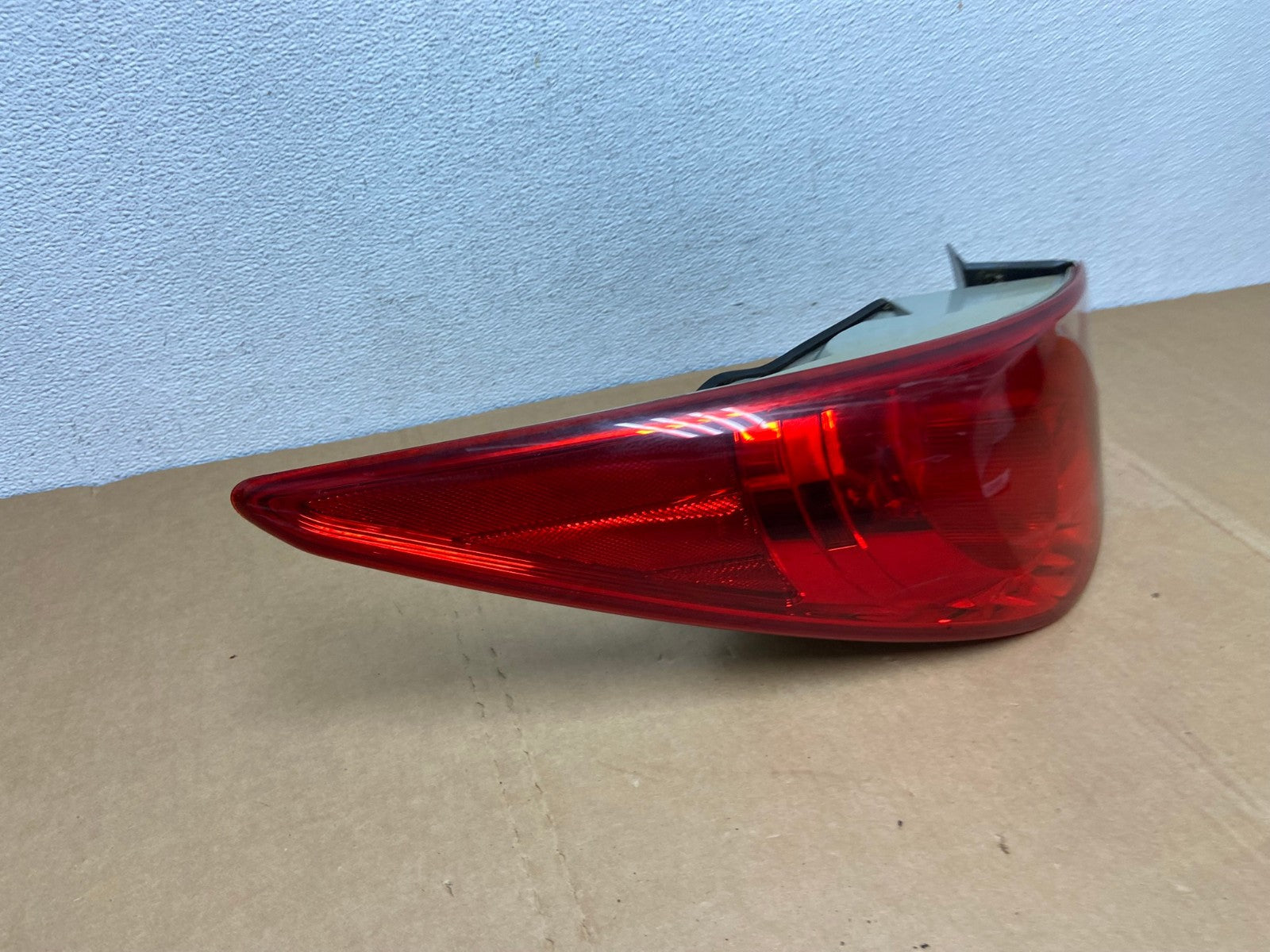 2011 2012 2013 Hyundai Sonata Left Driver LH Side Tail Light AC8366 LK2