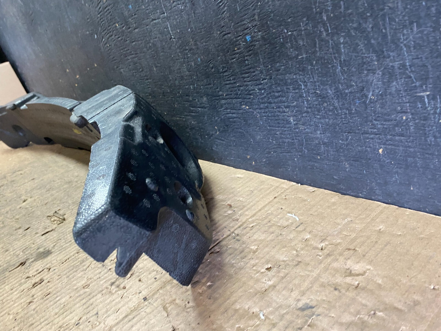 2009 - 2011 Jaguar XF Front Bumper Absorber Energy Impact N2107 PS6