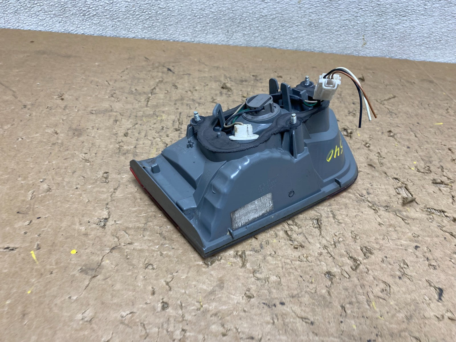 2010 to 2013 Kia Forte Koup Right Passenger RH Inner Tail Light OEM V8540 DW6