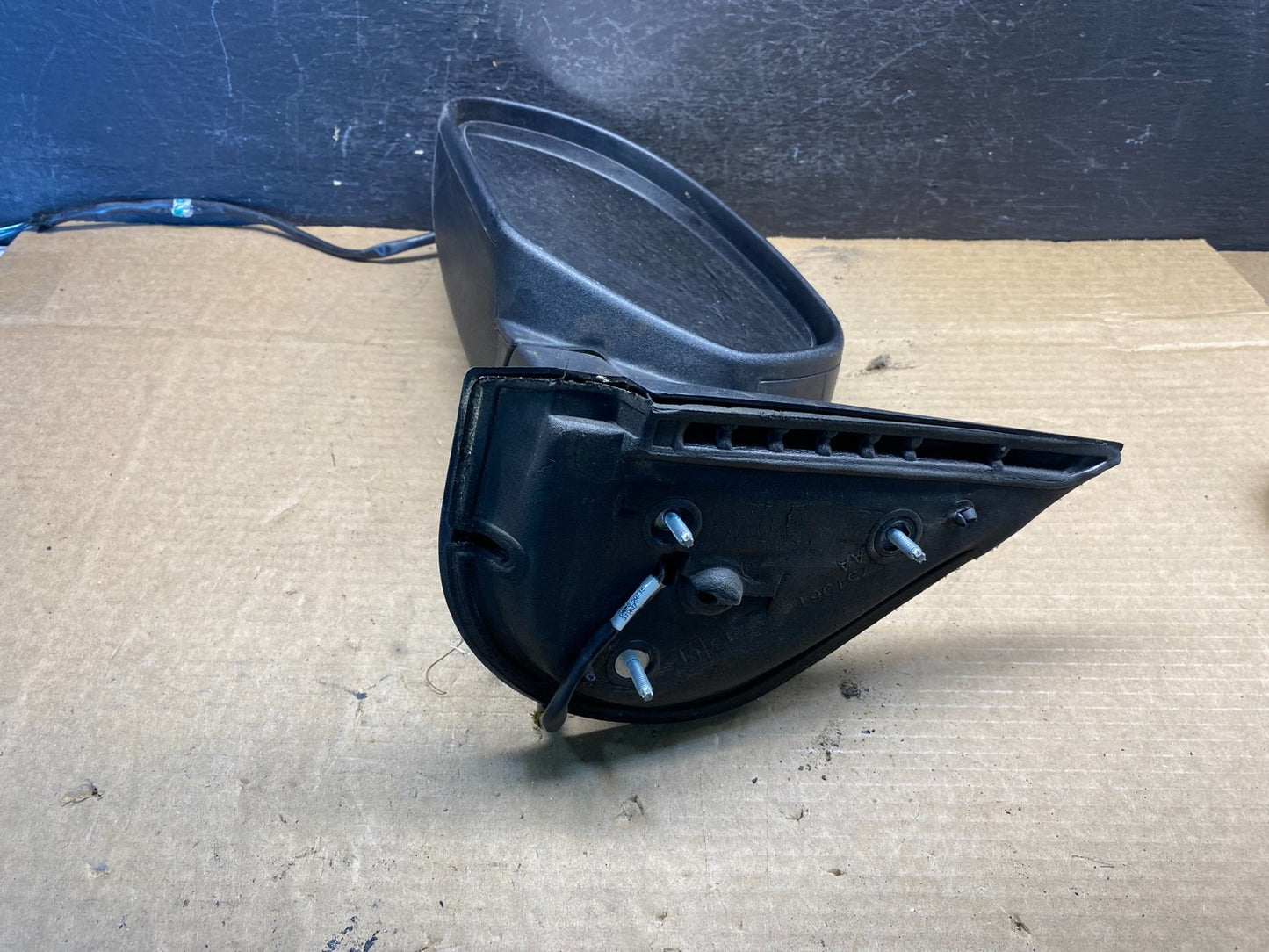 2007 to 2013 Chevrolet Tahoe Silverado Suburban Left Driver Mirror AD9774 DW4