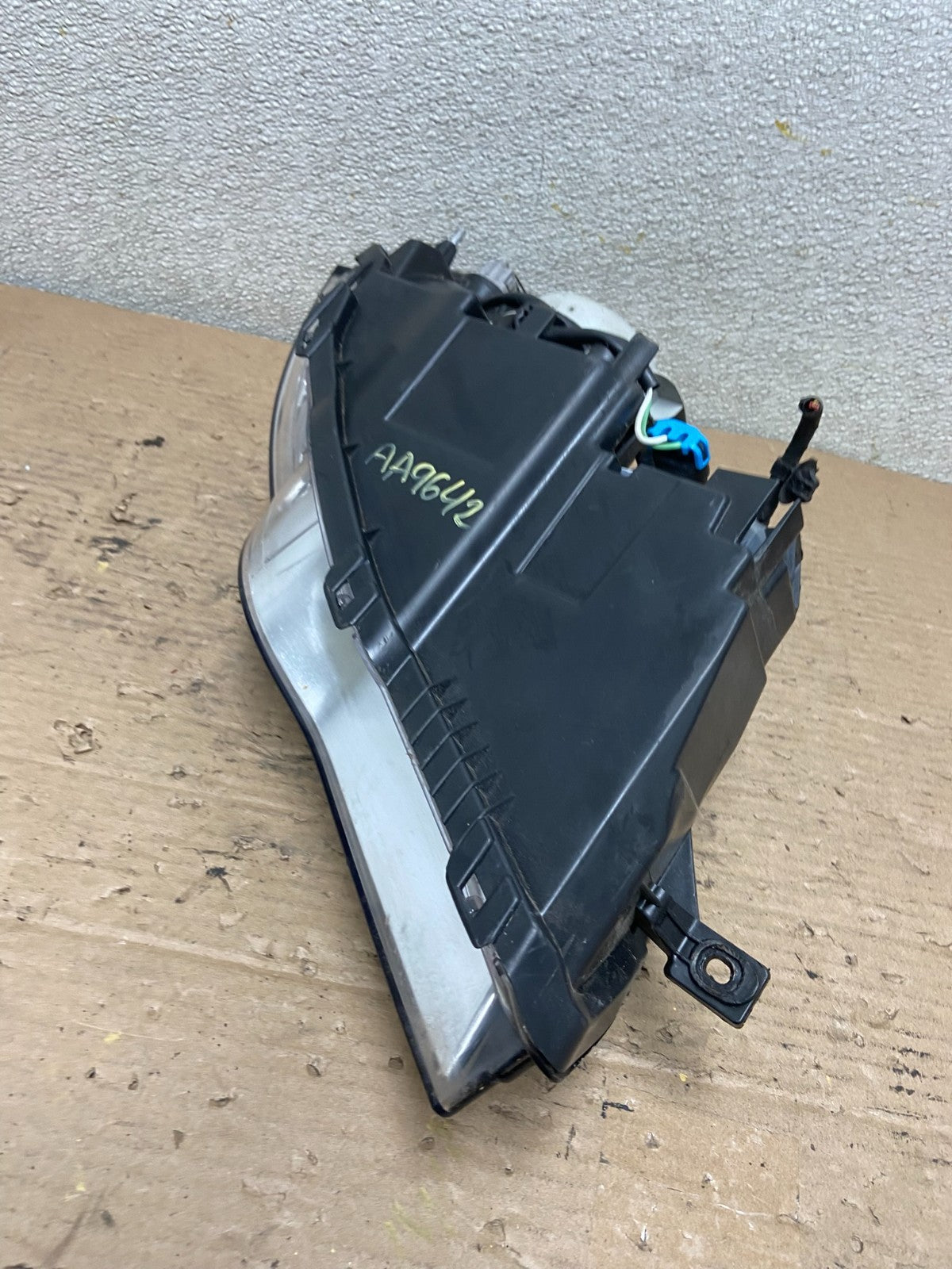 2006 to 2007 Subaru Legacy Left Driver LH Side Headlight AA9642 DW5